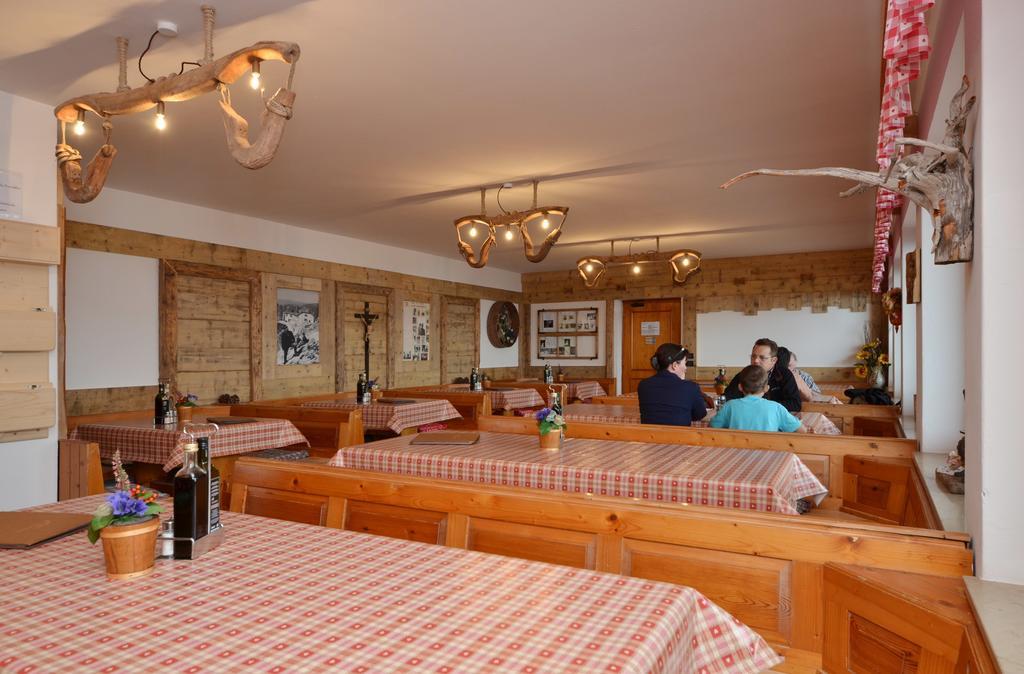 Отель Rifugio Fronza Alle Coronelle - Koelner Huette Нова-Леванте Экстерьер фото